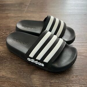 ADIDAS Adilette Toddler Black and White Slides